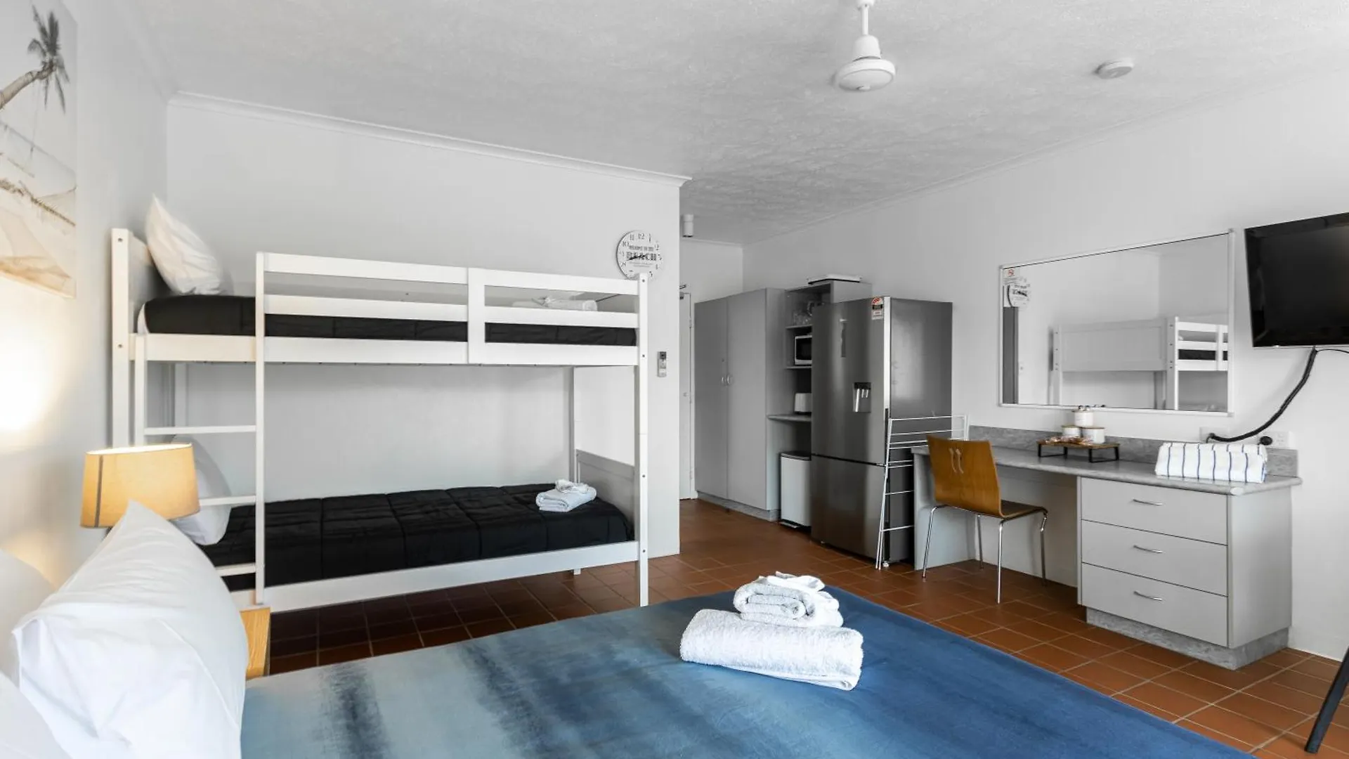 Apartment Whitsunstays - The Resort By The Sea Mackay Australia